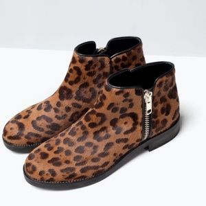 Zara Leather Leopard Zip Boots in 9
